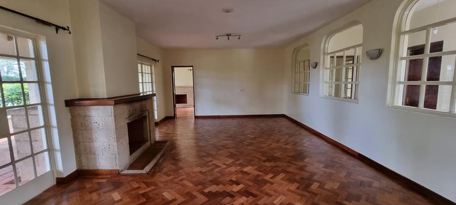 5 Bed Townhouse with En Suite at Lone Tree - Aanzicht 6