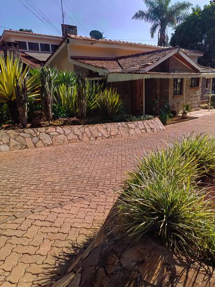 1 bed house in karen