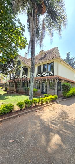 5 Bed House with En Suite at Gigiri Road