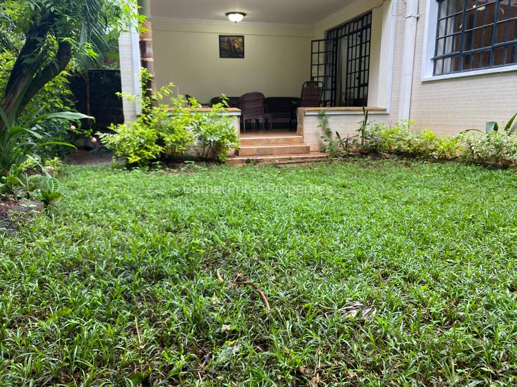 Serviced 2 Bed Apartment with En Suite in Nyari