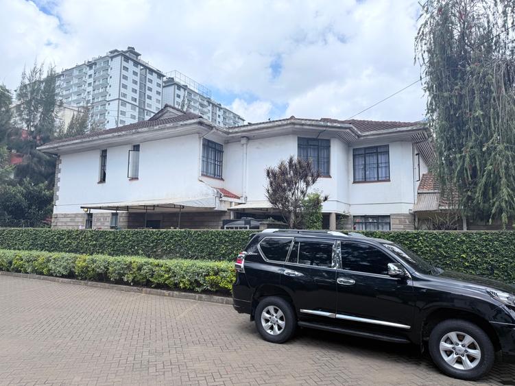4 Bed Townhouse with En Suite in Kilimani 4 Bed Townhouse with En Suite in Kilimani
