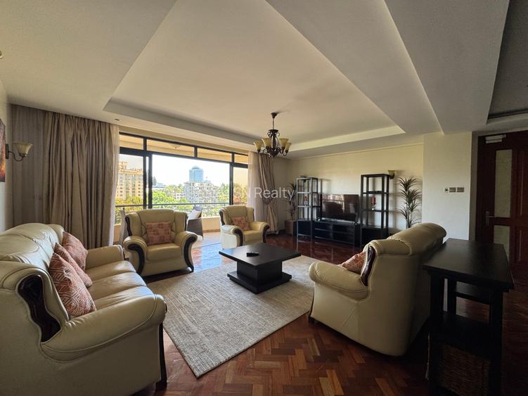 Furnished 3 Bed Apartment with En Suite in Riverside