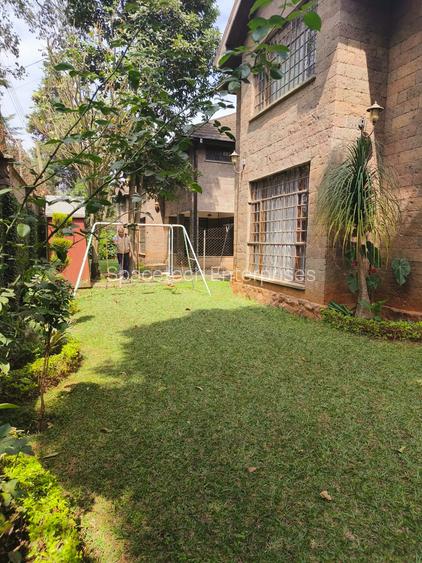 4 Bed Townhouse with En Suite in Spring Valley