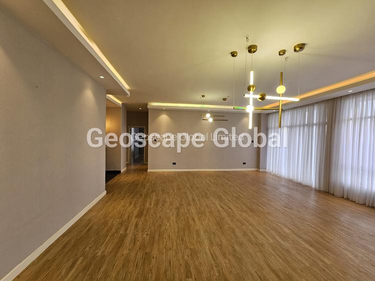 3 Bed Apartment with En Suite in Spring Valley