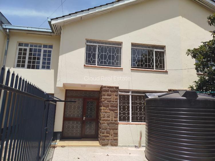 4 Bed House with Garden in South C