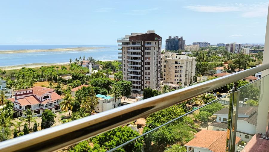 3 Bed Apartment with En Suite at 3Rd Avanue 3 Bed Apartment with En Suite at 3Rd Avanue