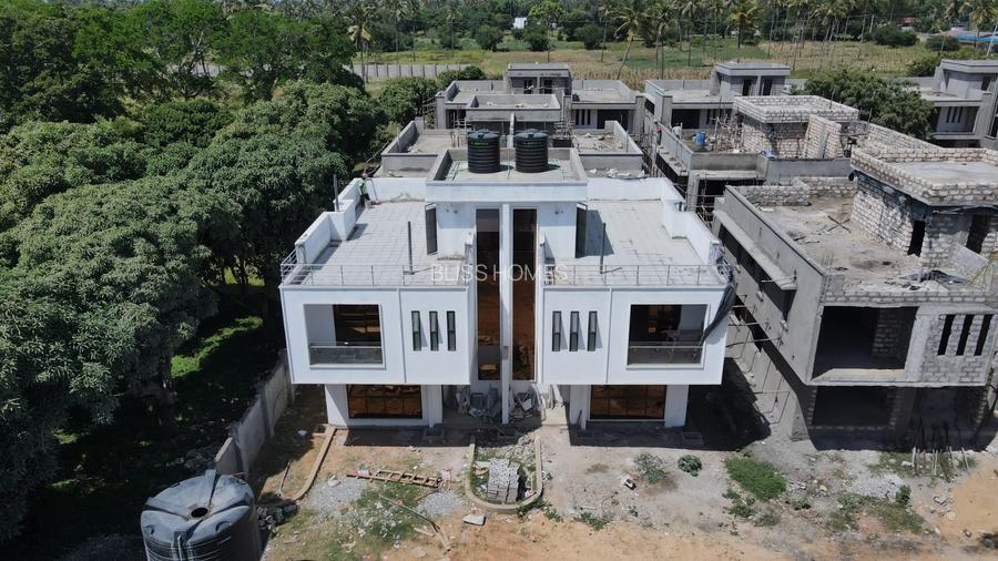 3 Bed Villa with Swimming Pool at Mtwapa