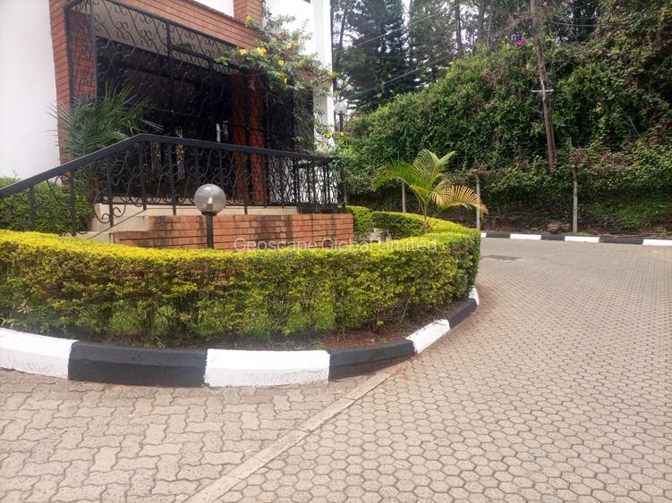 5 Bed Townhouse with En Suite in Kilimani