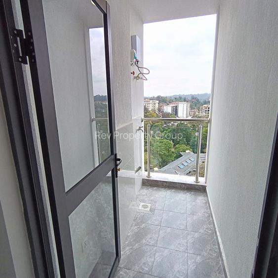 1 Bed Apartment with Gym in Riverside