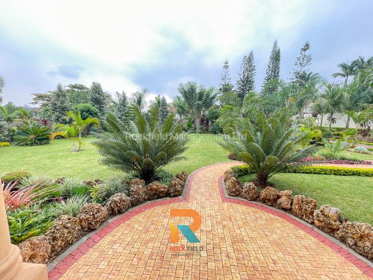 5 Bed Townhouse with En Suite in Thigiri