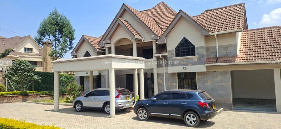6 Bed House with En Suite in Runda