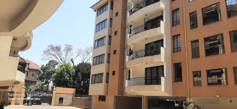 4 Bed Apartment with En Suite in Westlands Area