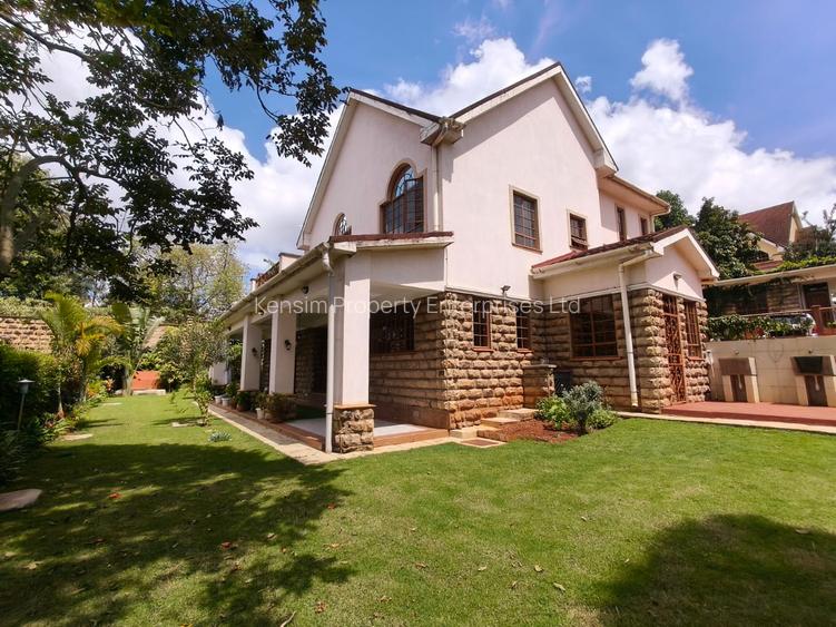 4 Bed Townhouse with En Suite in Rosslyn