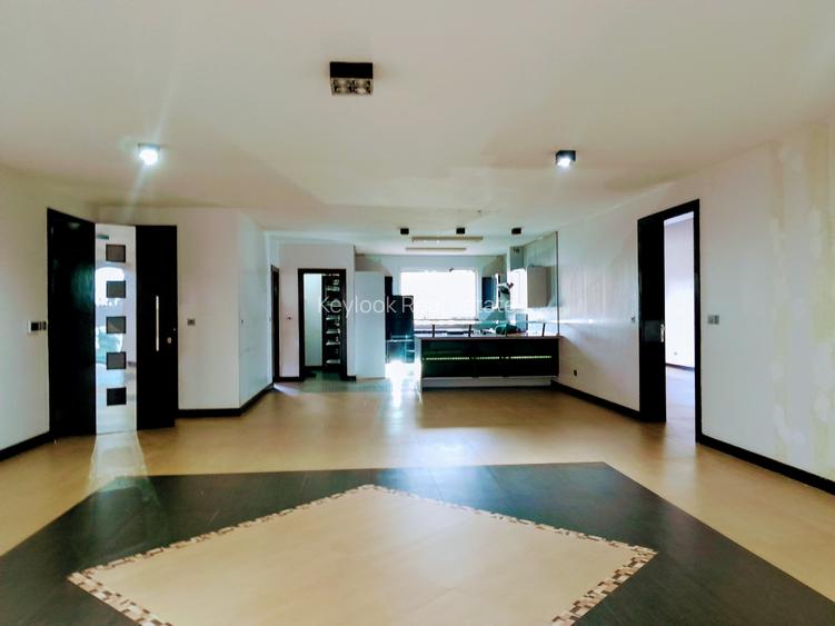 3 Bed Apartment with En Suite at Riverside Drive