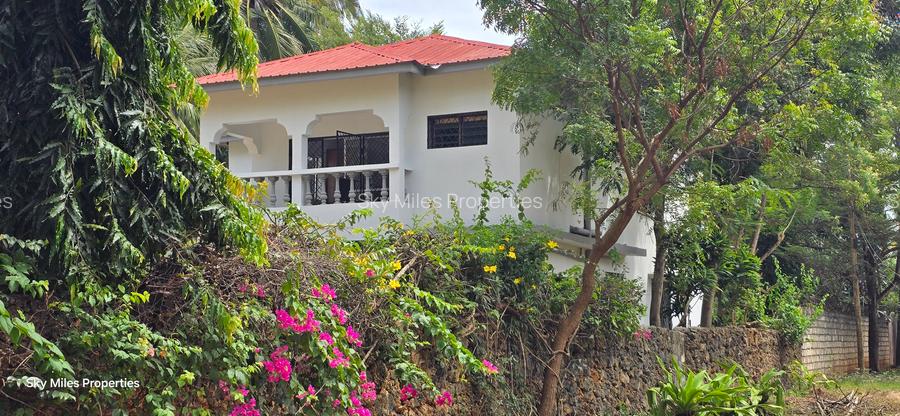 3 Bed House with En Suite at Zebra Mtwapa