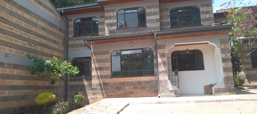 4 Bed Townhouse with En Suite at Lavington Area