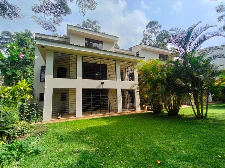 5 Bed Townhouse with En Suite in Westlands Area 5 Bed Townhouse with En Suite in Westlands Area
