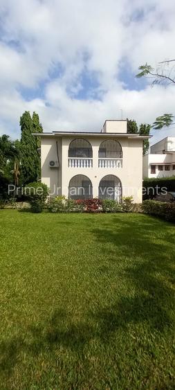 3 Bed House with En Suite in Nyali Area