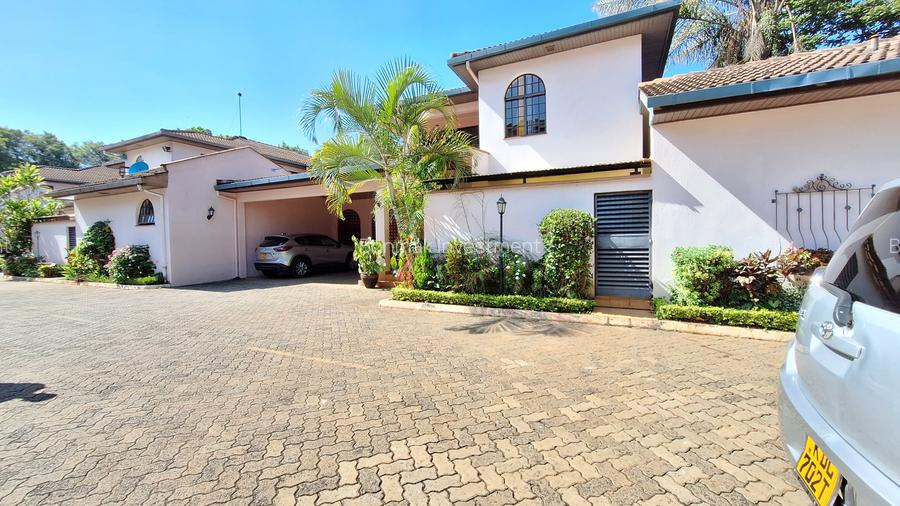 4 Bed Townhouse with En Suite at Convent Drive