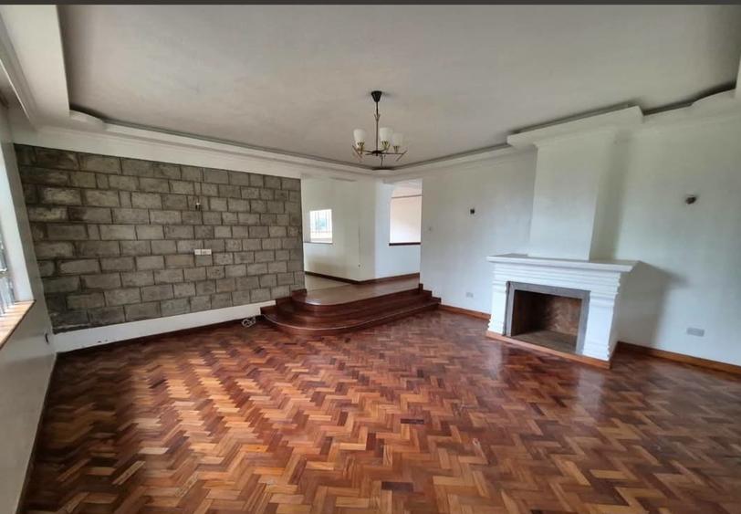 4 Bed House with En Suite in Runda - Vista 6