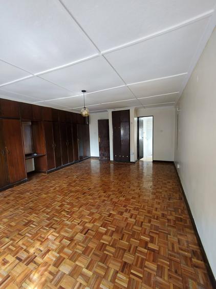 Serviced 3 Bed Apartment with En Suite in Kilimani - Bild 3