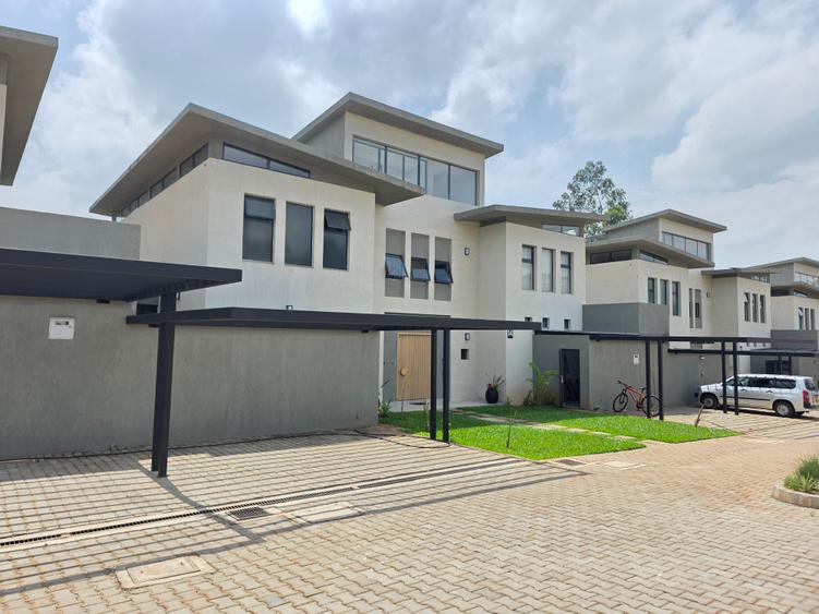 4 Bed Townhouse with En Suite at Runda Evergreen – pohled 2