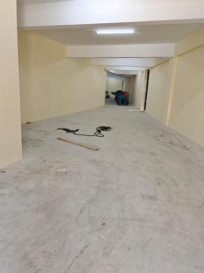 70,000 ft² Warehouse in Industrial Area - Widok 2