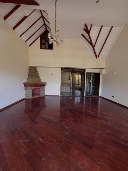 5 Bed Townhouse with En Suite at Convent Drive - Bild 4