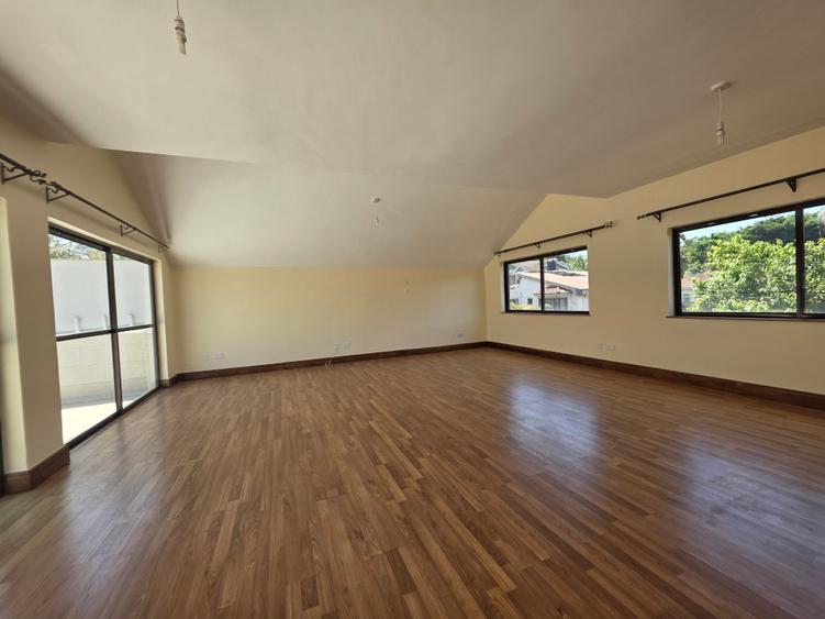 4 Bed House with En Suite at Grevillea Grove - Ansicht 6