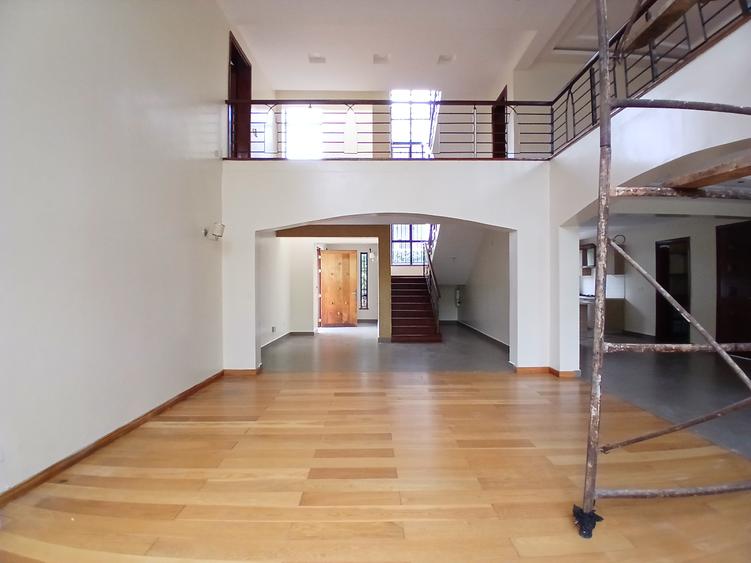 4 Bed Townhouse with En Suite at Lavington Green - Bild 5
