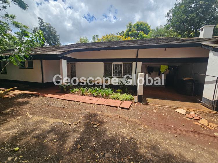 4 Bed House with En Suite in Loresho - Aanzicht 3