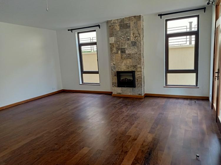 5 Bed Townhouse with En Suite at Njumbi Rd – pohled 3