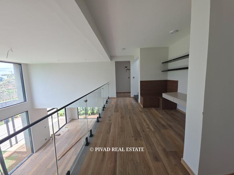 5 Bed House with Garden in Runda – další