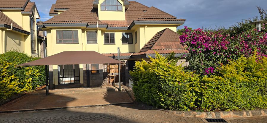 4 Bed House with En Suite at Runda Off Ruaka Drive - Aanzicht 3