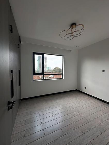 1 Bed Apartment with Swimming Pool in Lavington - Meer