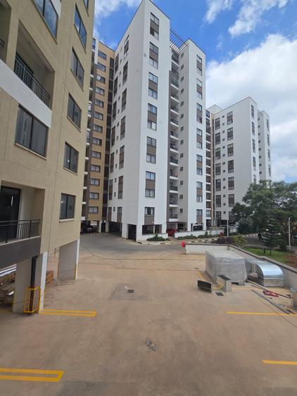 2 Bed Apartment with En Suite at Garden City - Aanzicht 3