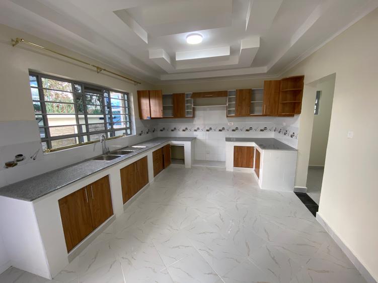 3 Bed House with En Suite in Ruiru - Widok 6