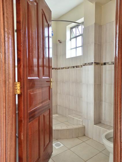 2 Bed Apartment with Parking in South B - Altro