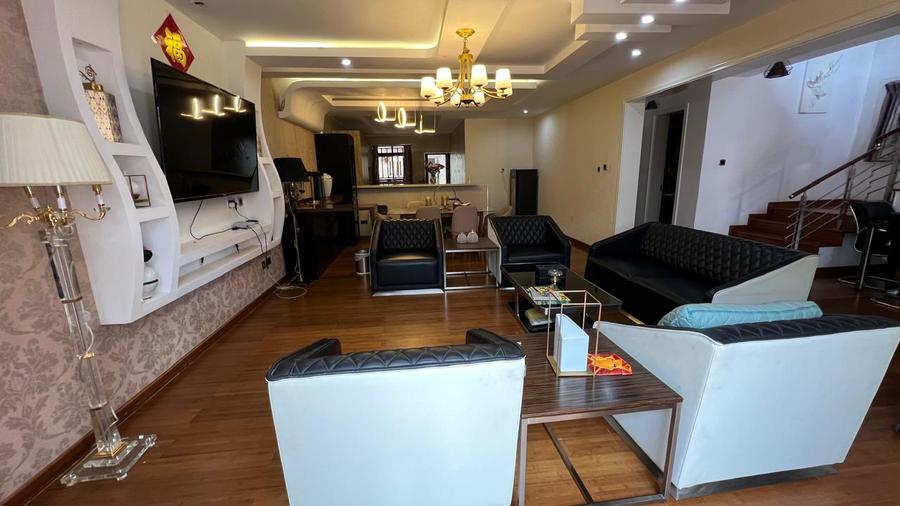 5 Bed Villa with En Suite at Near Braeburn School - Widok 4