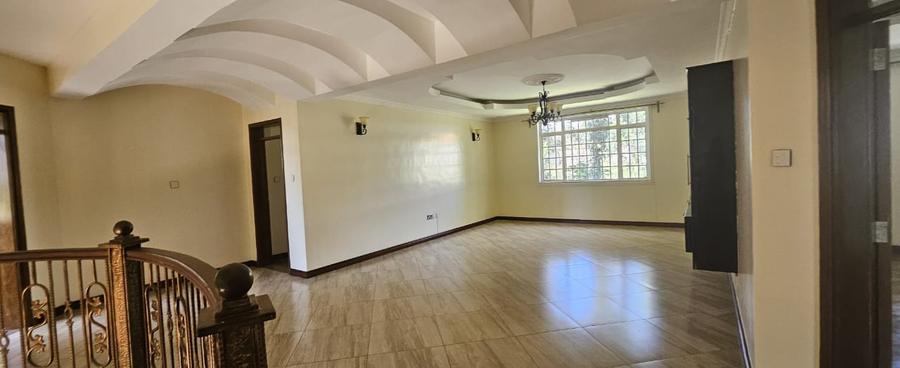 6 Bed House with En Suite in Runda - Aanzicht 6