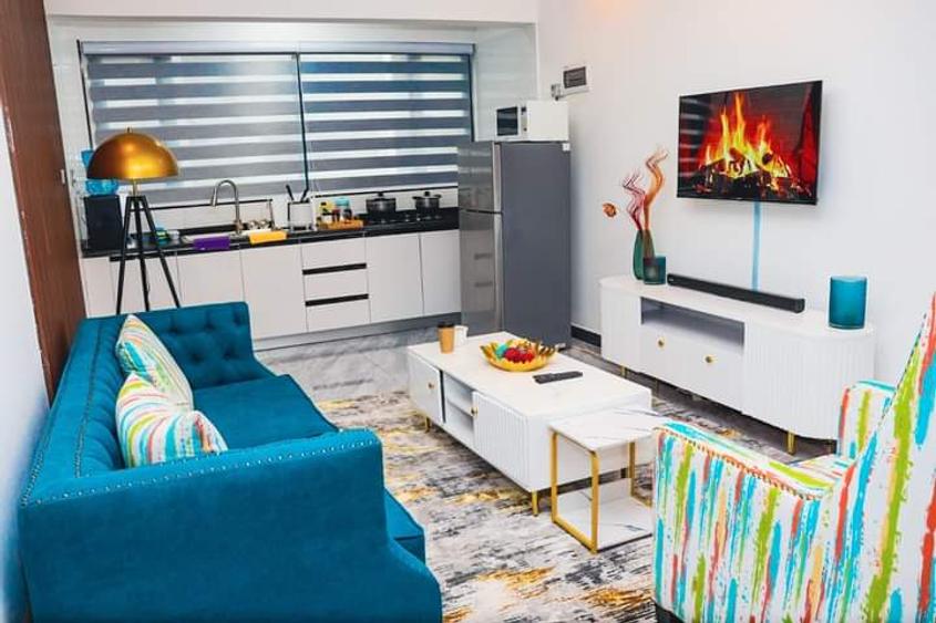 Serviced 1 Bed Apartment with En Suite at Yaya Center, Kilimani