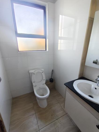 2 Bed Apartment with Gym in Garden Estate - Widok 3