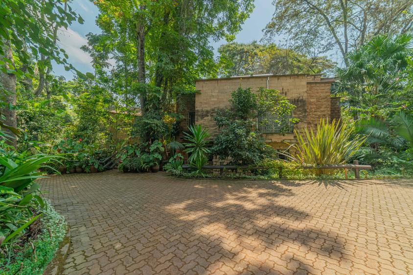 4 Bed Villa with En Suite at Tate Close - Widok 4