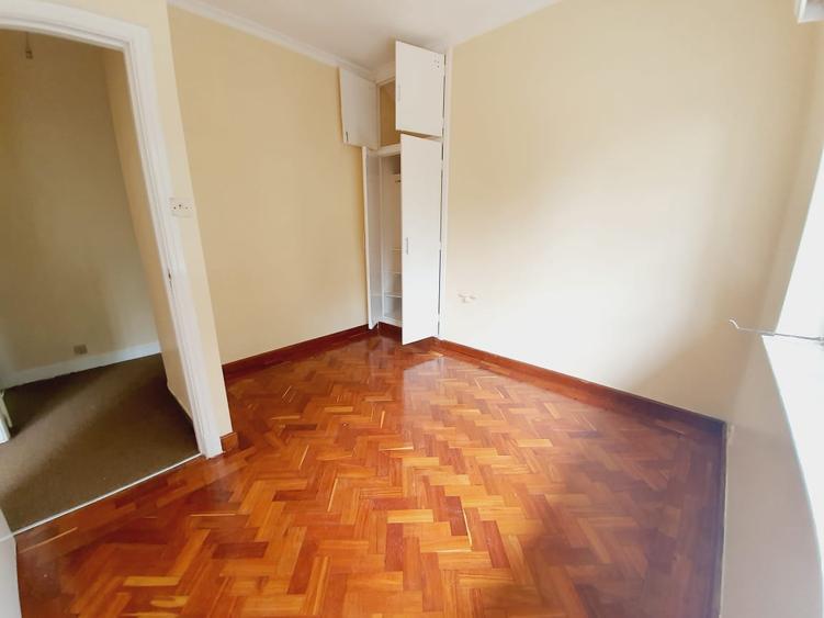 3 Bed House with En Suite at Lavington - Widok 3