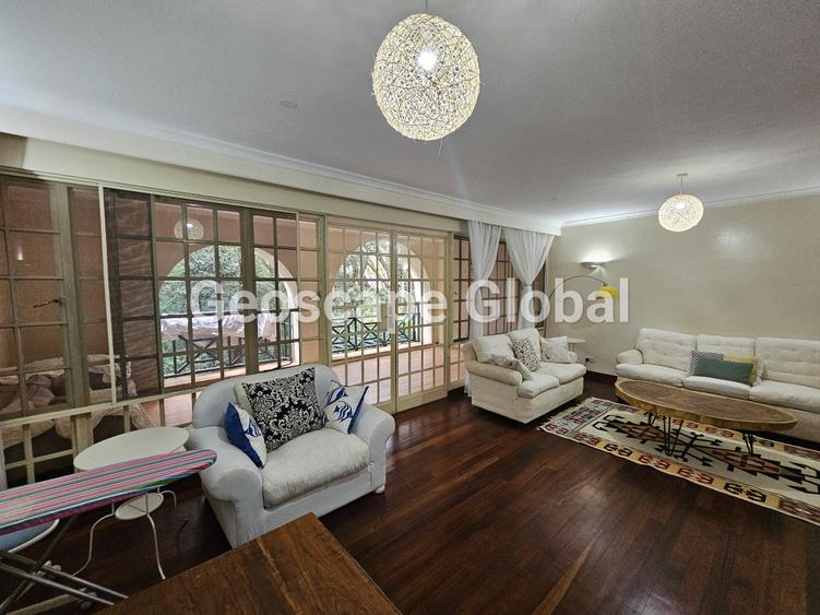 Furnished 4 Bed Apartment with En Suite in Riverside - Altro