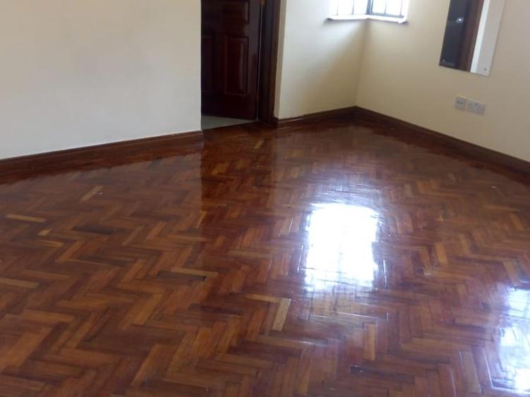 2 Bed Apartment with En Suite at Rhapta Road - Więcej