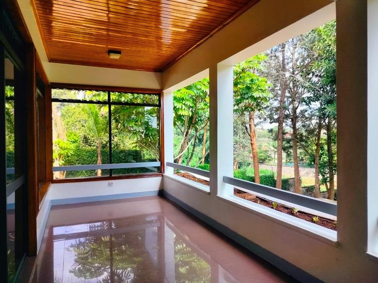 4 Bed House with En Suite at Runda – pohled 3