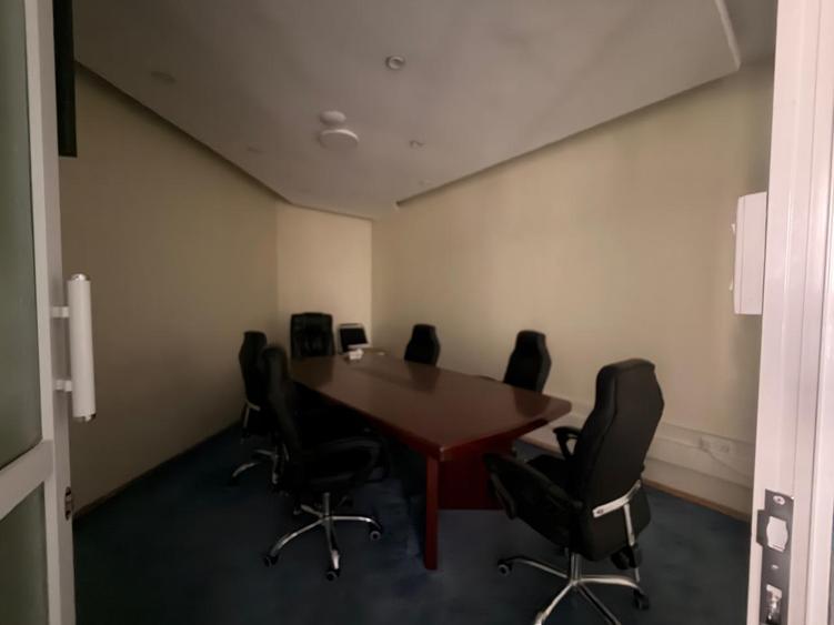Office with Backup Generator in Upper Hill - Widok 4