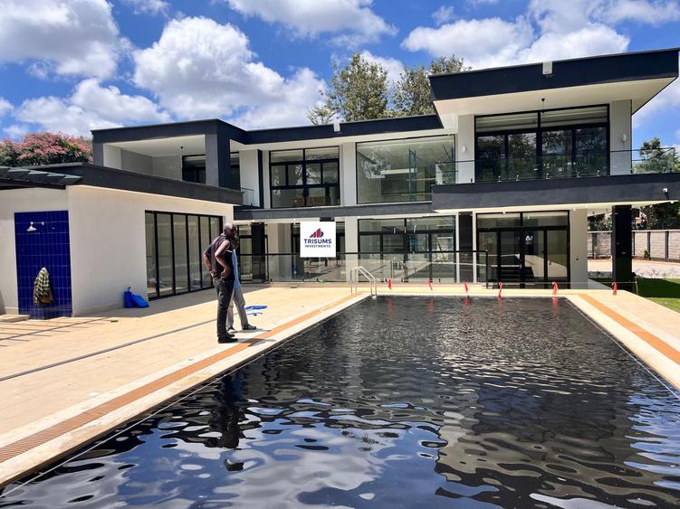 6 Bed Villa with En Suite in Nyari - Vista 2