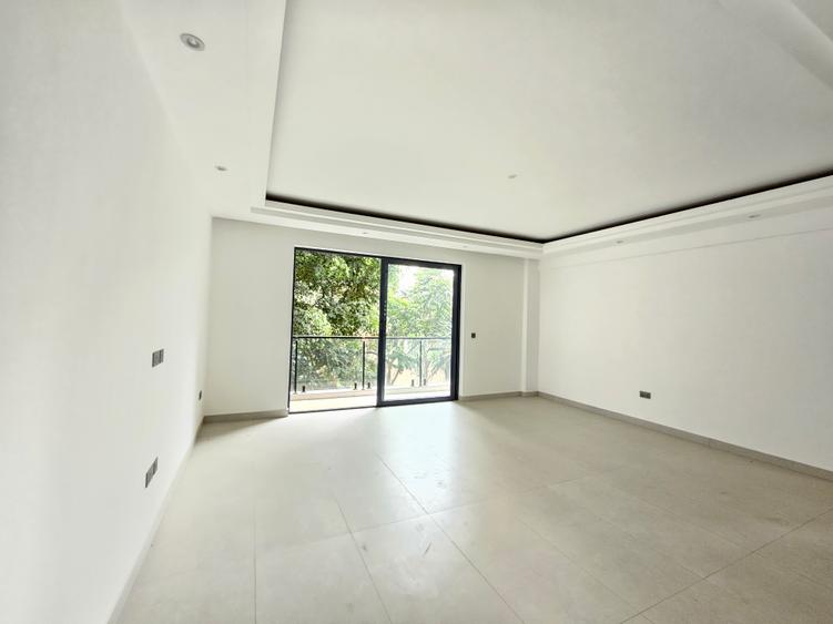2 Bed Apartment with En Suite in Brookside - Widok 2